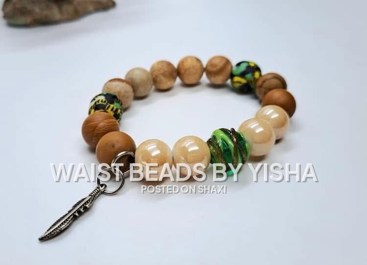 Bracelets photo 4