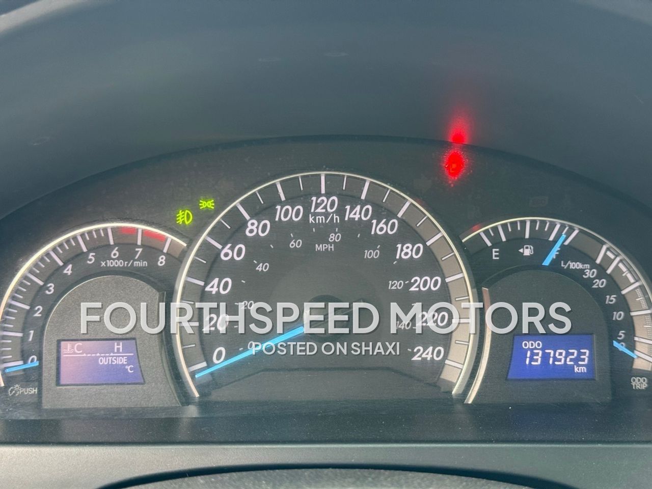 2014 Toyota Camry SE photo 7
