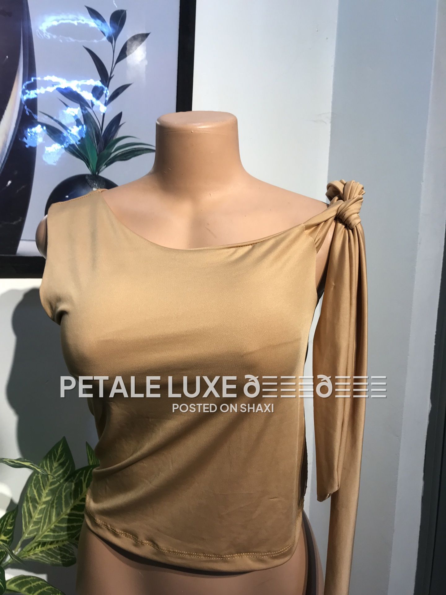 Nova tops available photo 3