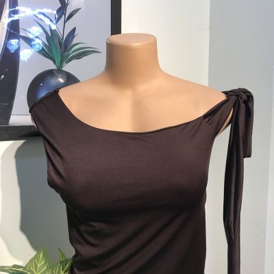 Nova tops available