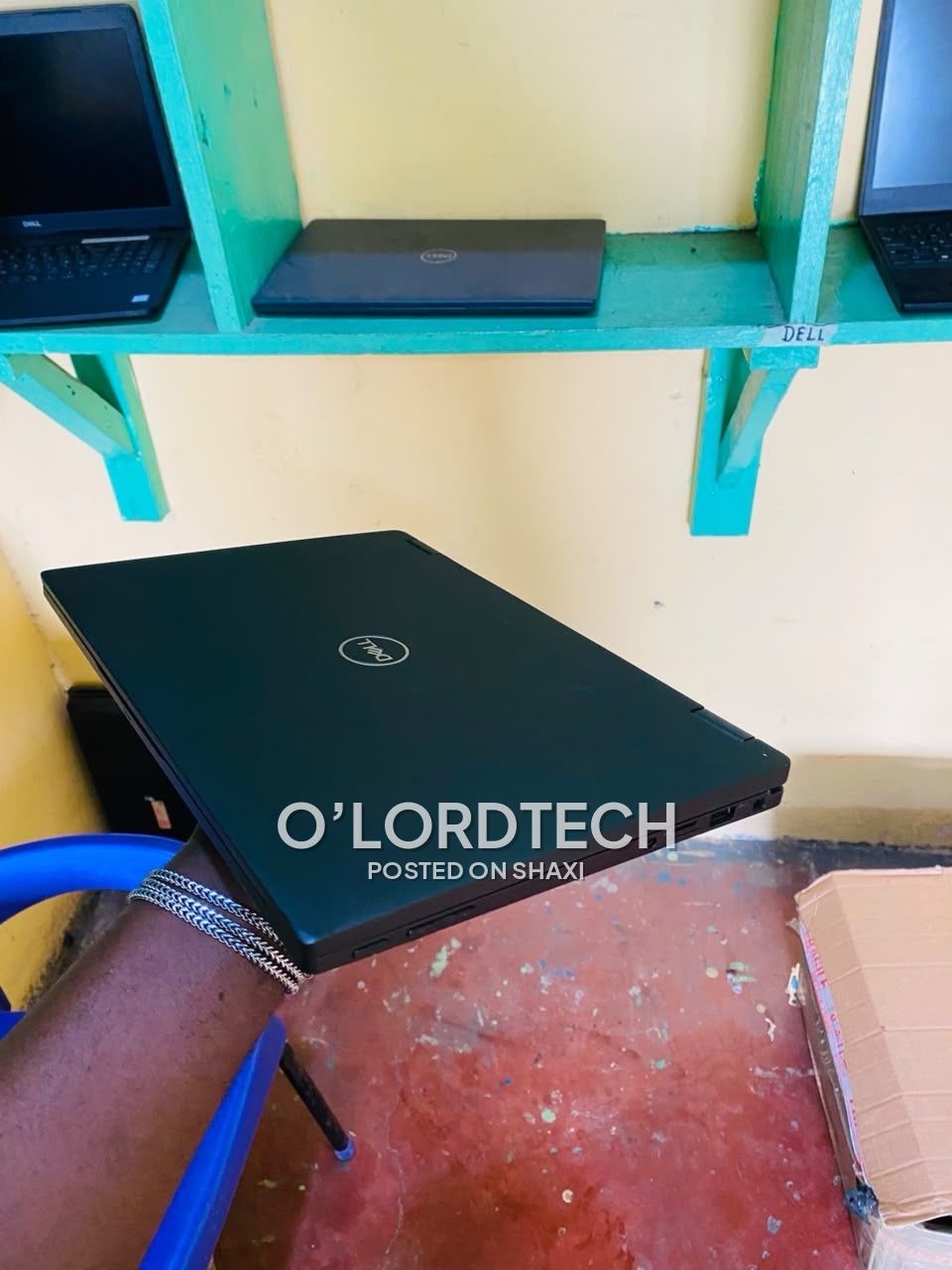 Dell Latitude 7390 2 in 1 i7 8th Generation photo 3