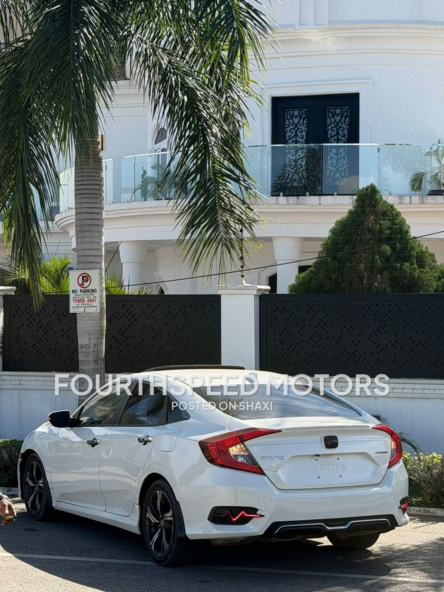 2018 Model Honda Civic Touring photo 4