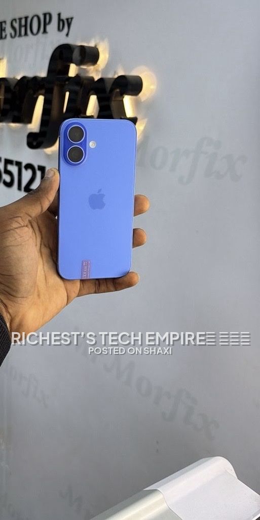 16 256gb photo 1