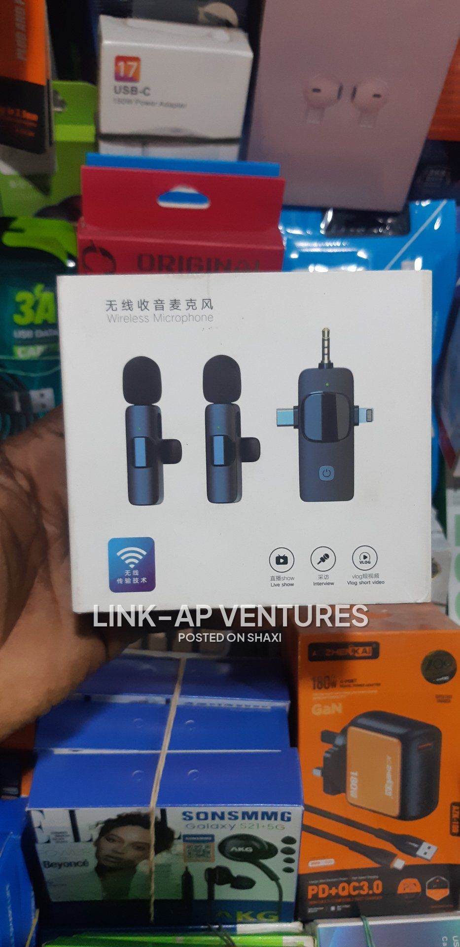 Wireless microphones photo 3