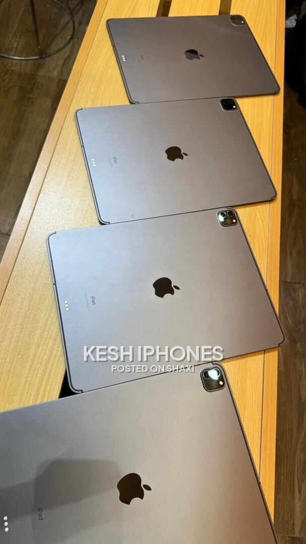 IPad Pro 4th Gen (12.9 inch) 256gb Wifi Cellular photo 1