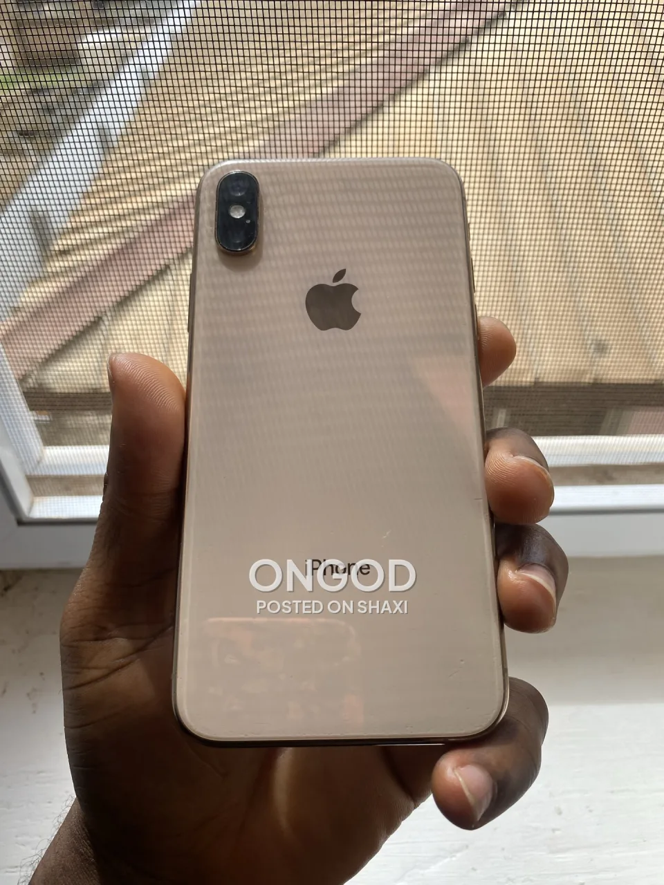 iPhone XS 256GB photo 4