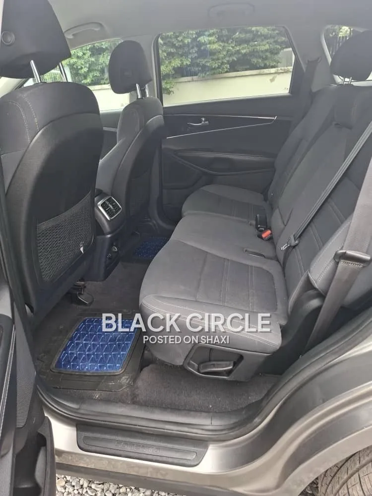 Kia Sorento 2017 model Solid engine photo 5