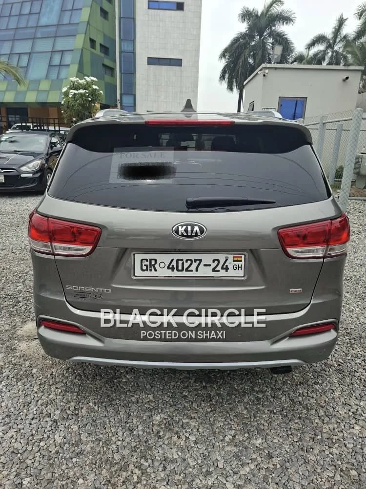 Kia Sorento 2017 model Solid engine photo 2