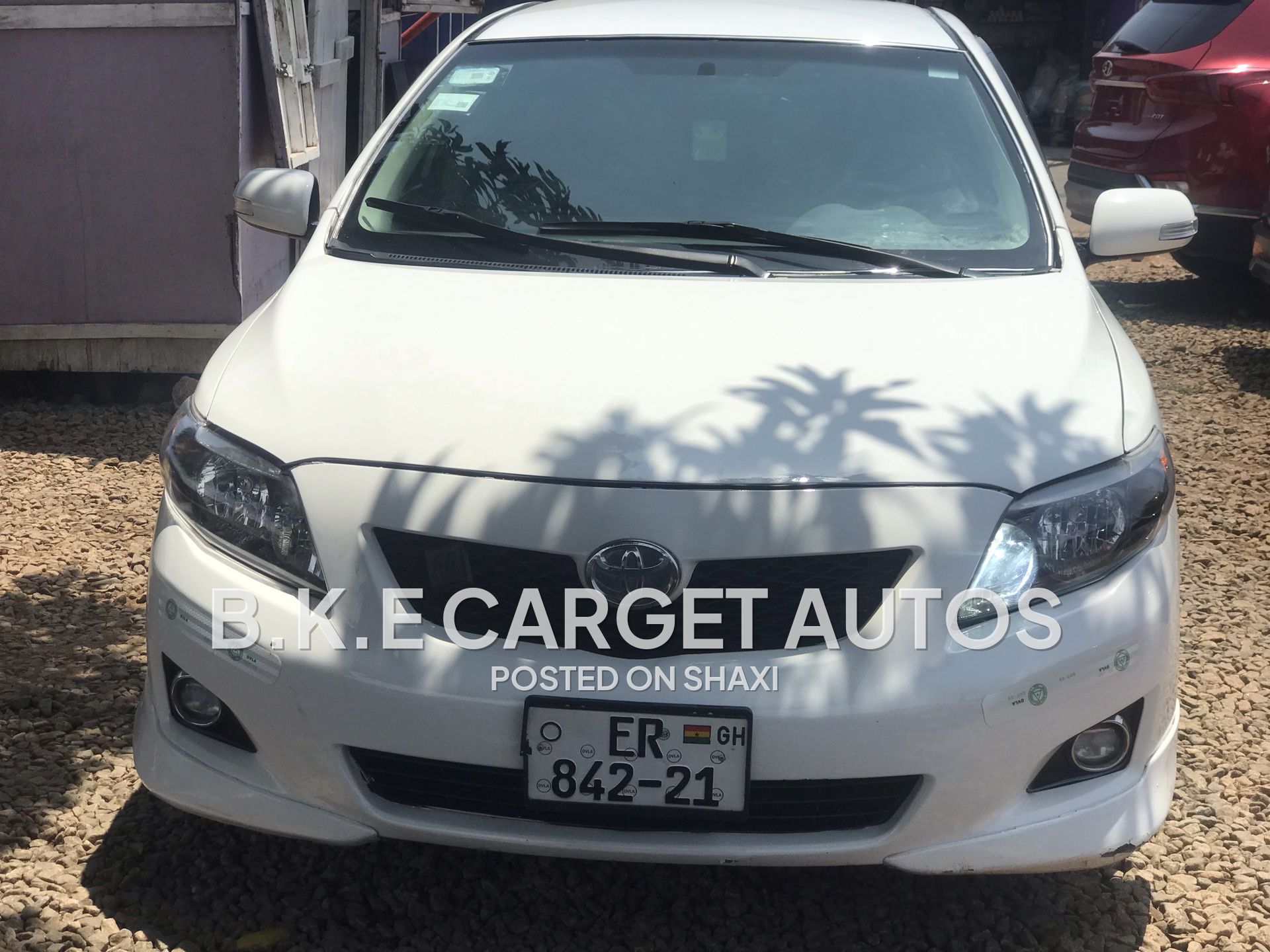 2010 Toyota Corolla photo 1