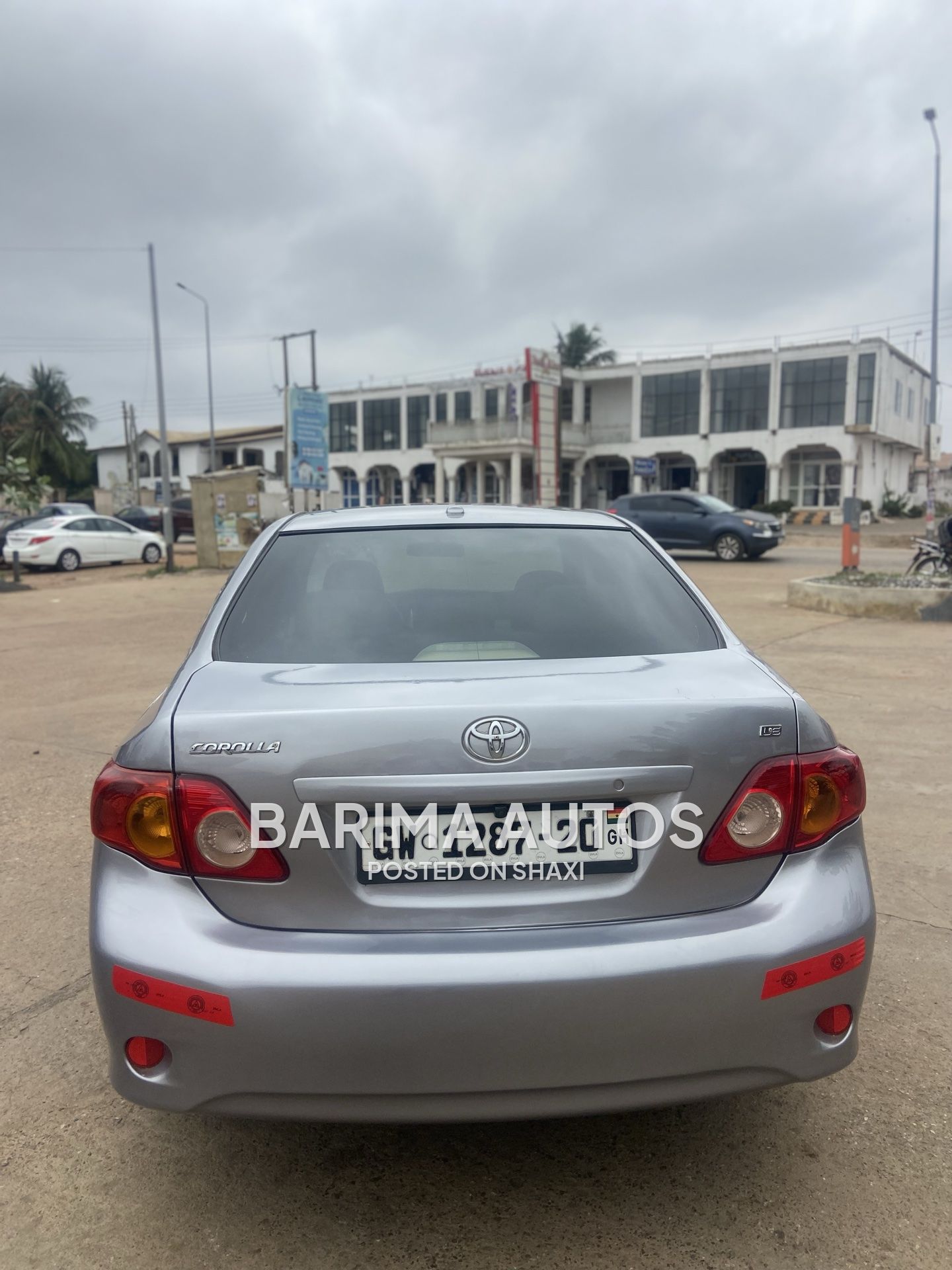 2010 toyota Corolla photo 3