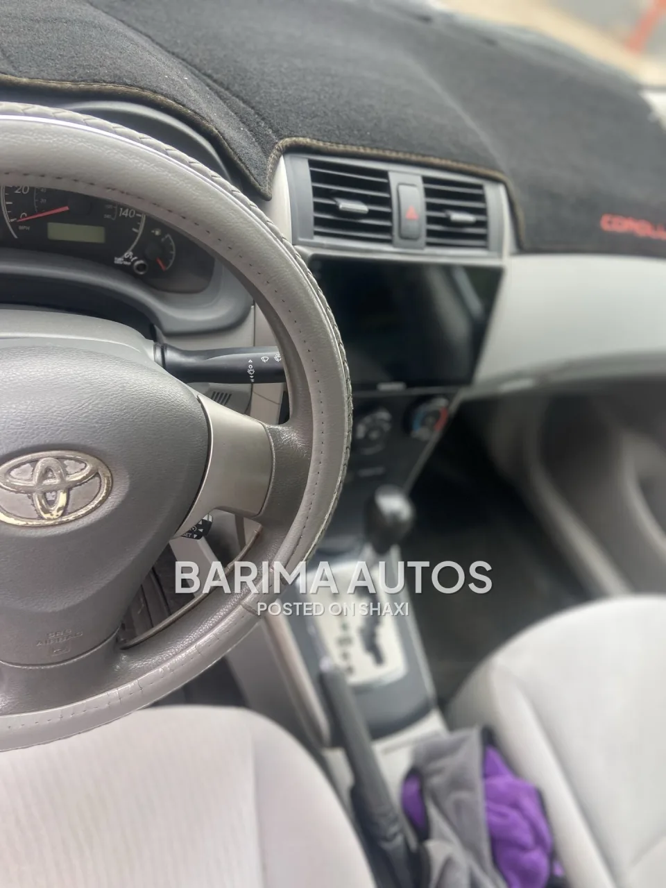 2010 toyota Corolla photo 4