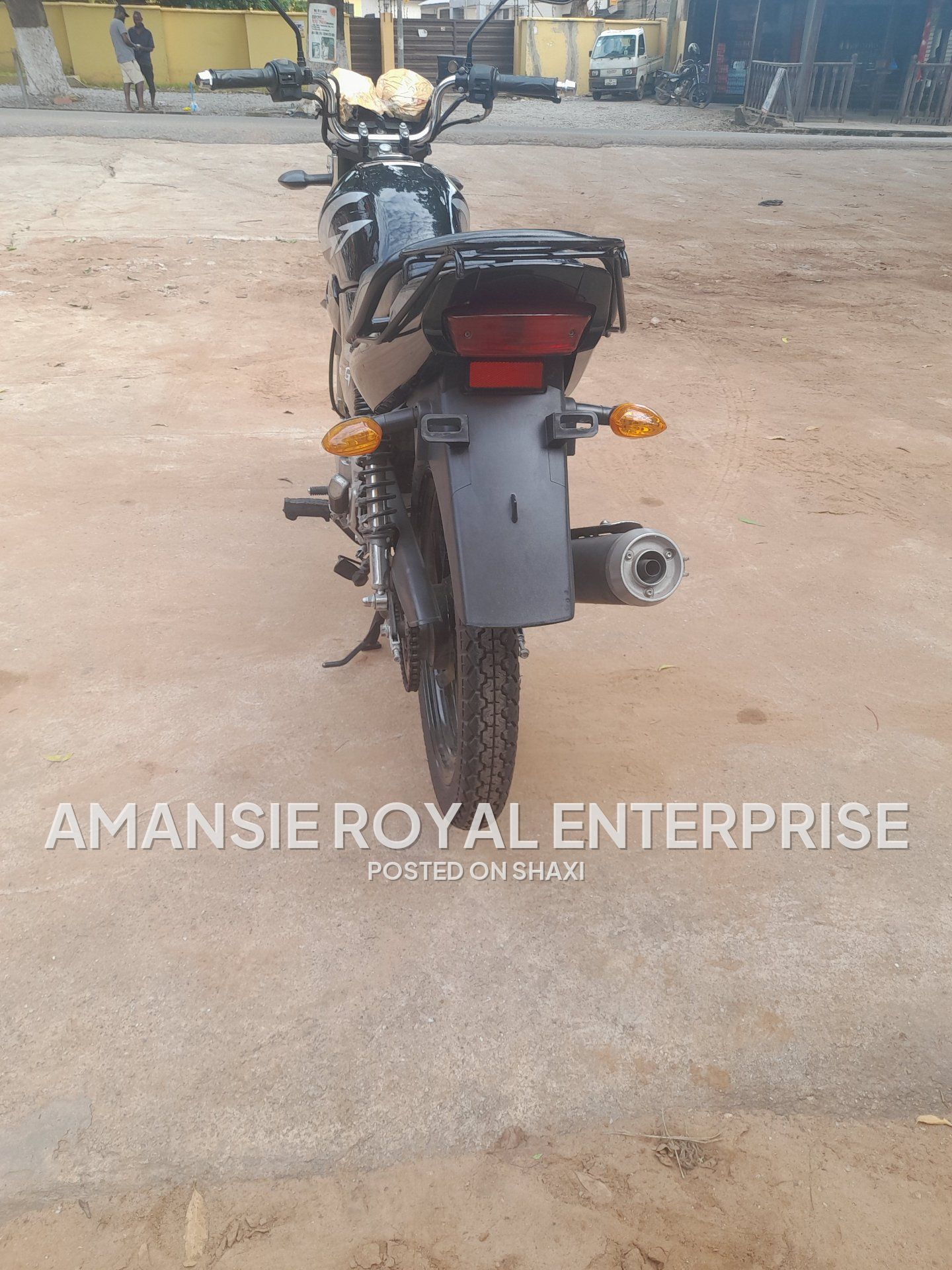 Yamaha Motorbike photo 7