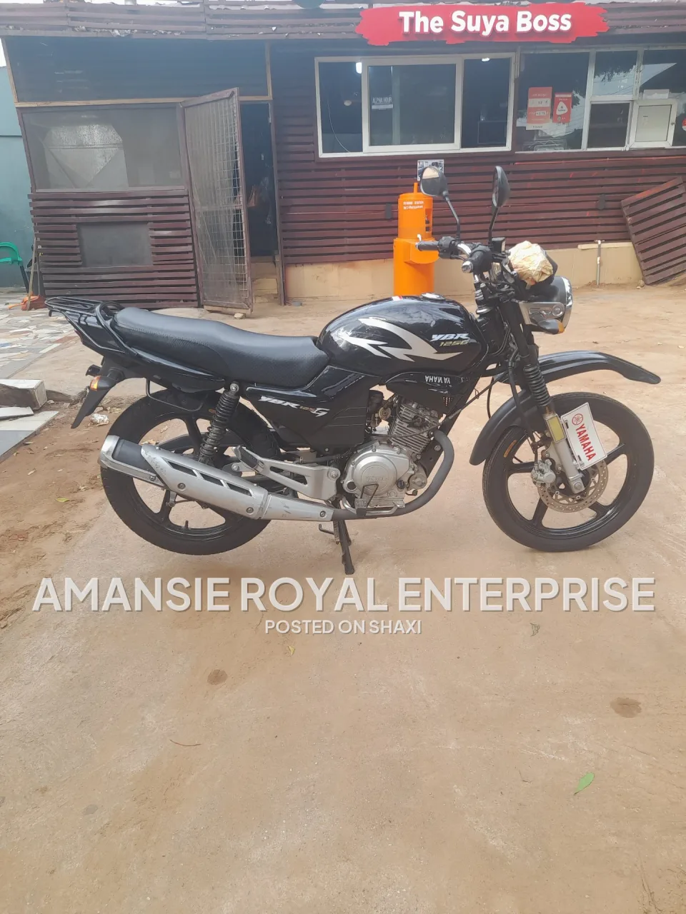 Yamaha Motorbike photo 3