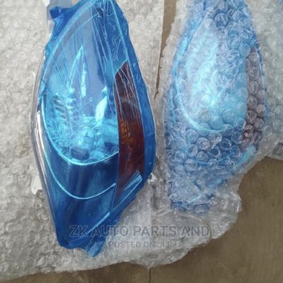 Toyota Yaris headlights