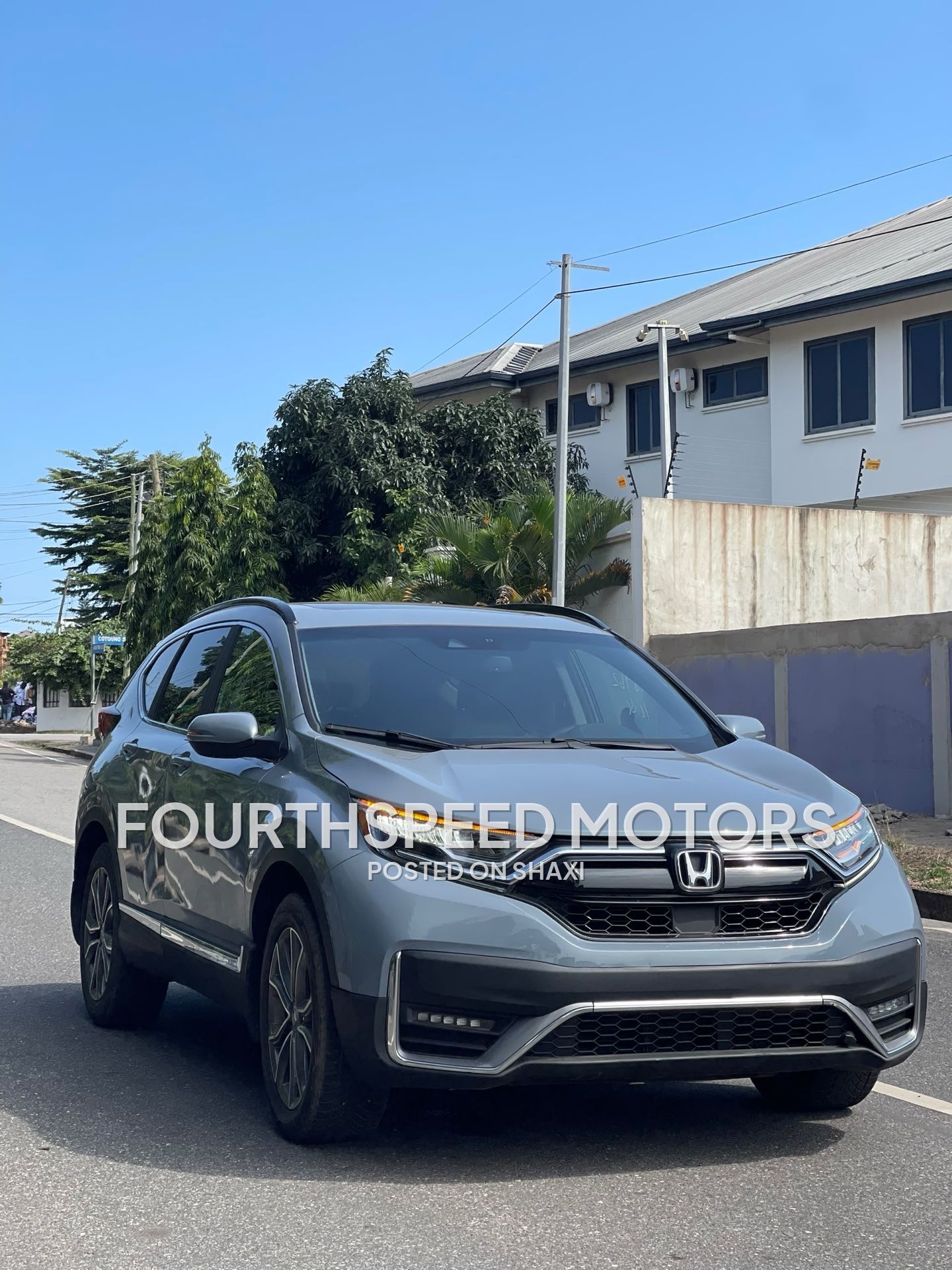 2021 Honda CRV Touring AWD photo 3