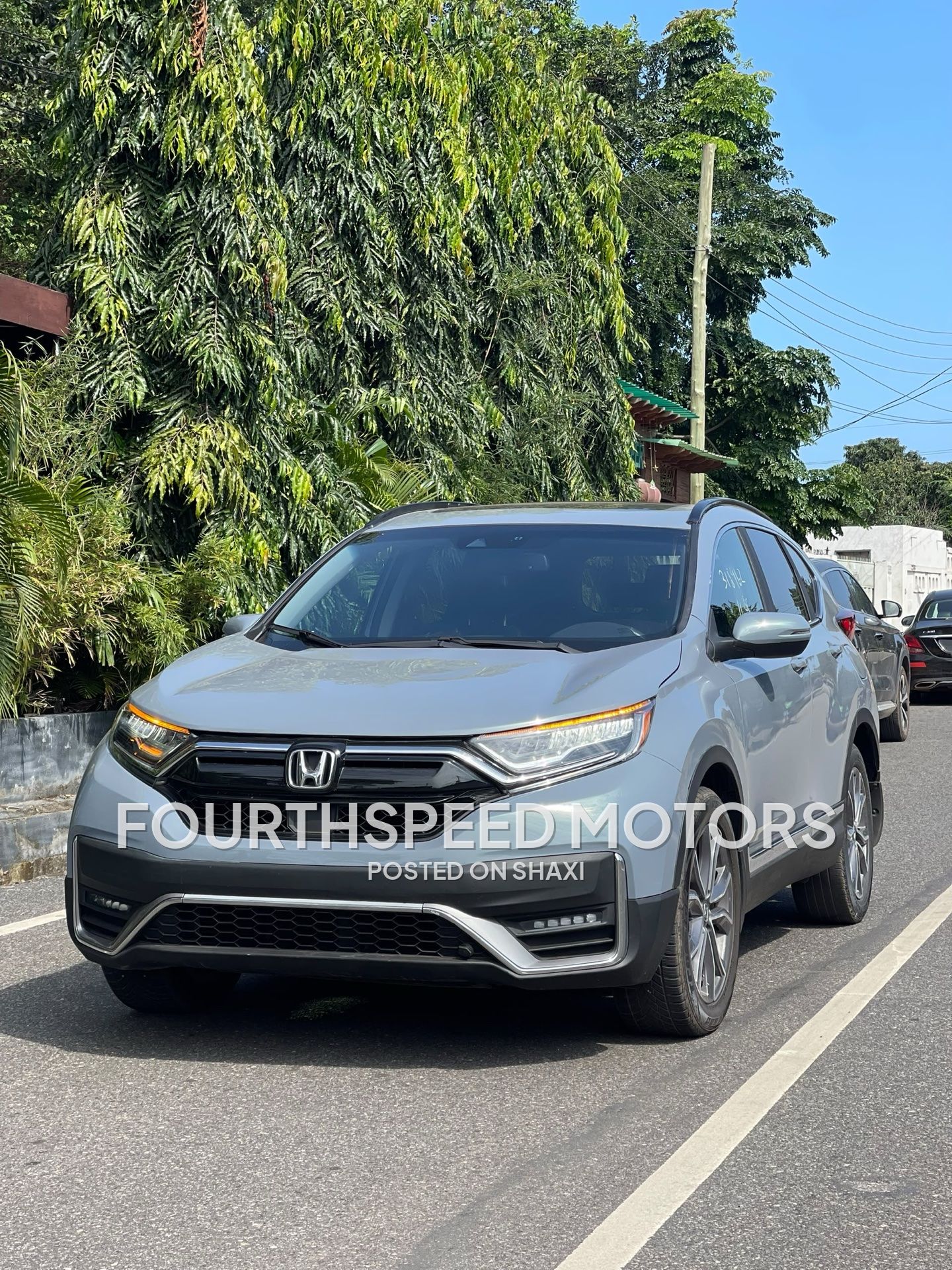 2021 Honda CRV Touring AWD photo 1