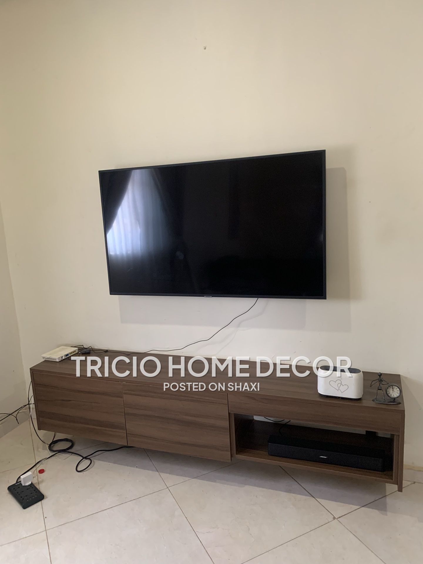 Tv Console photo 2