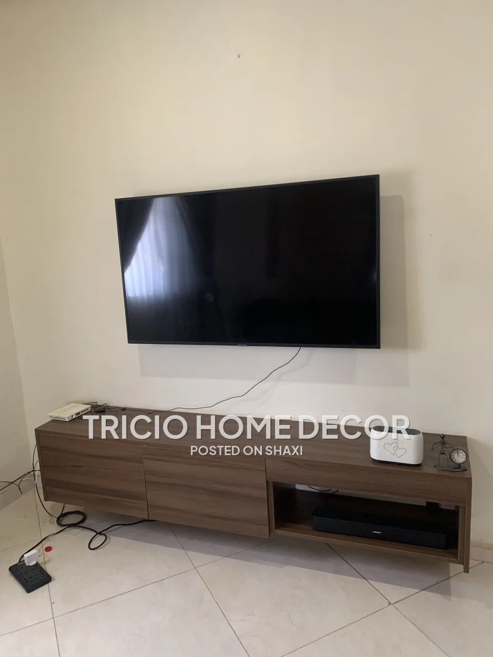 Tv Console photo 2