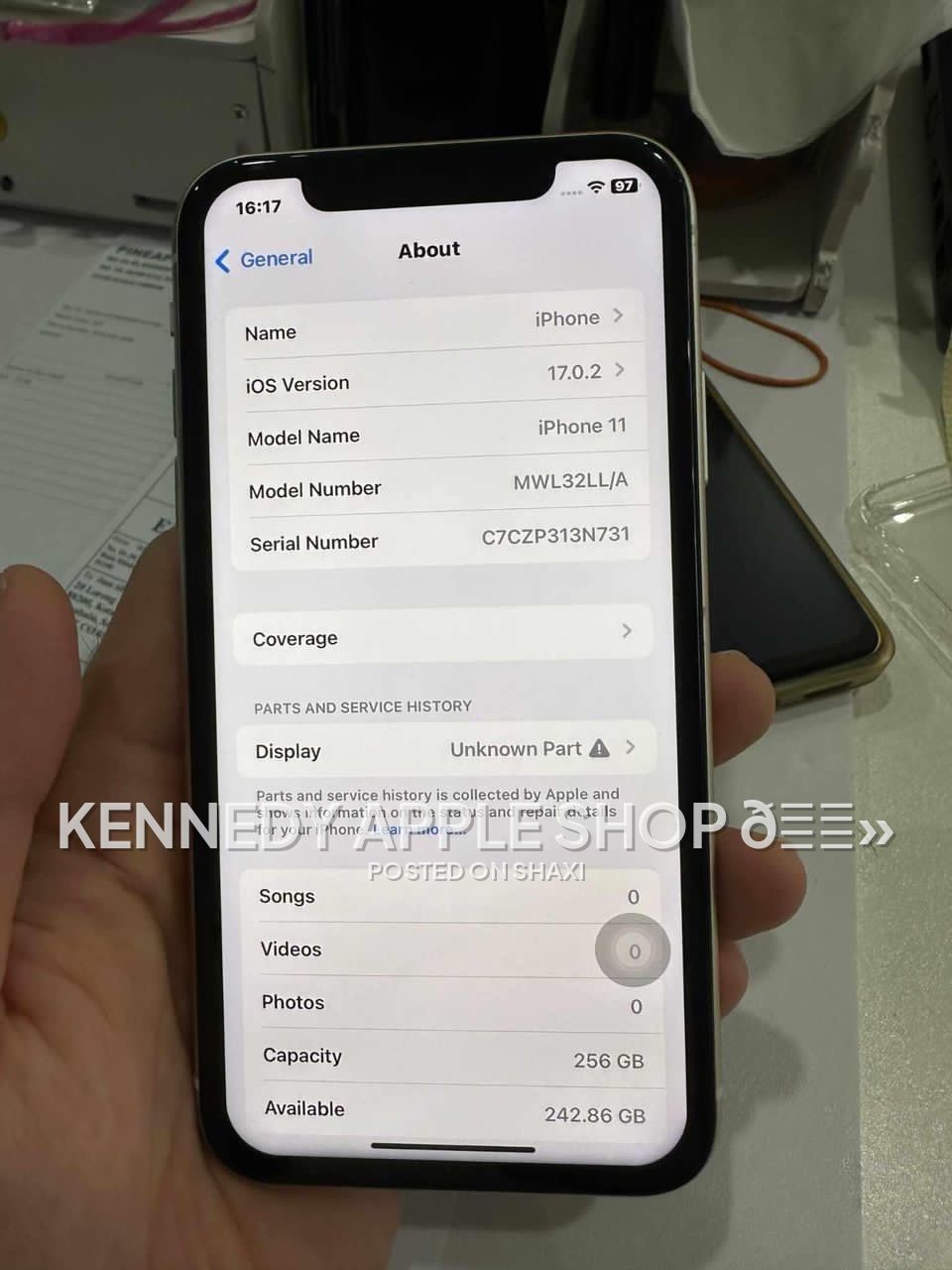 iPhone 11 photo 2