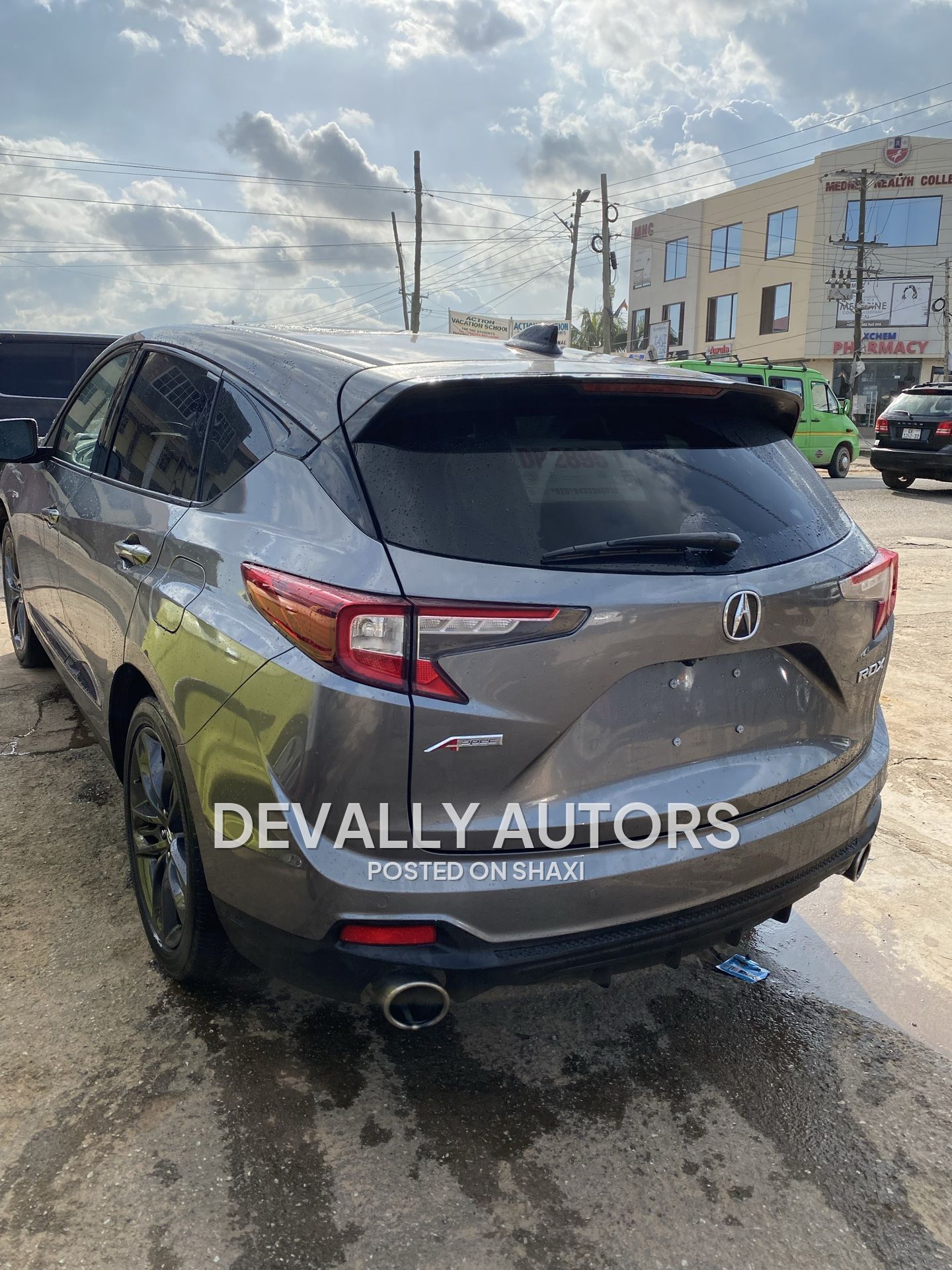 Acura Rdx 2023 model fully loaded . Push to start wise less charger very neat 🔐 photo 1