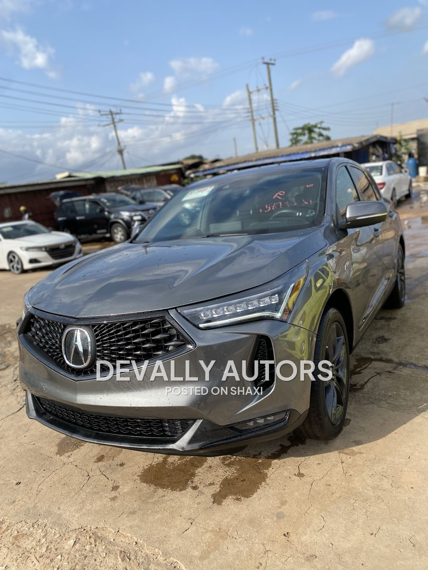 Acura Rdx 2023 model fully loaded . Push to start wise less charger very neat 🔐 photo 8