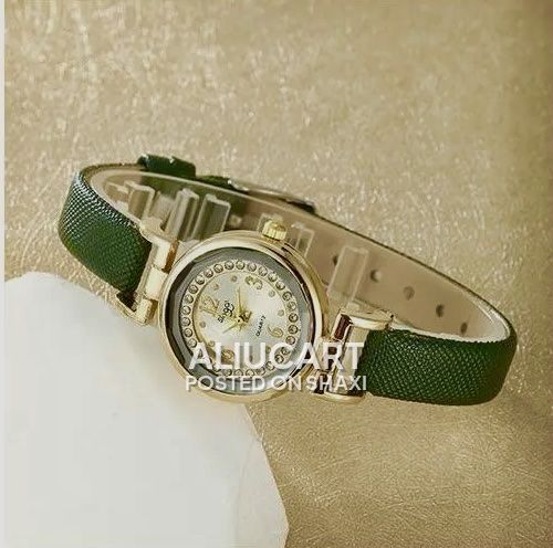 4-Piece Women’s Watch & Jewelry Gift Set – Watch, Necklace, Earrings & Ring photo 3