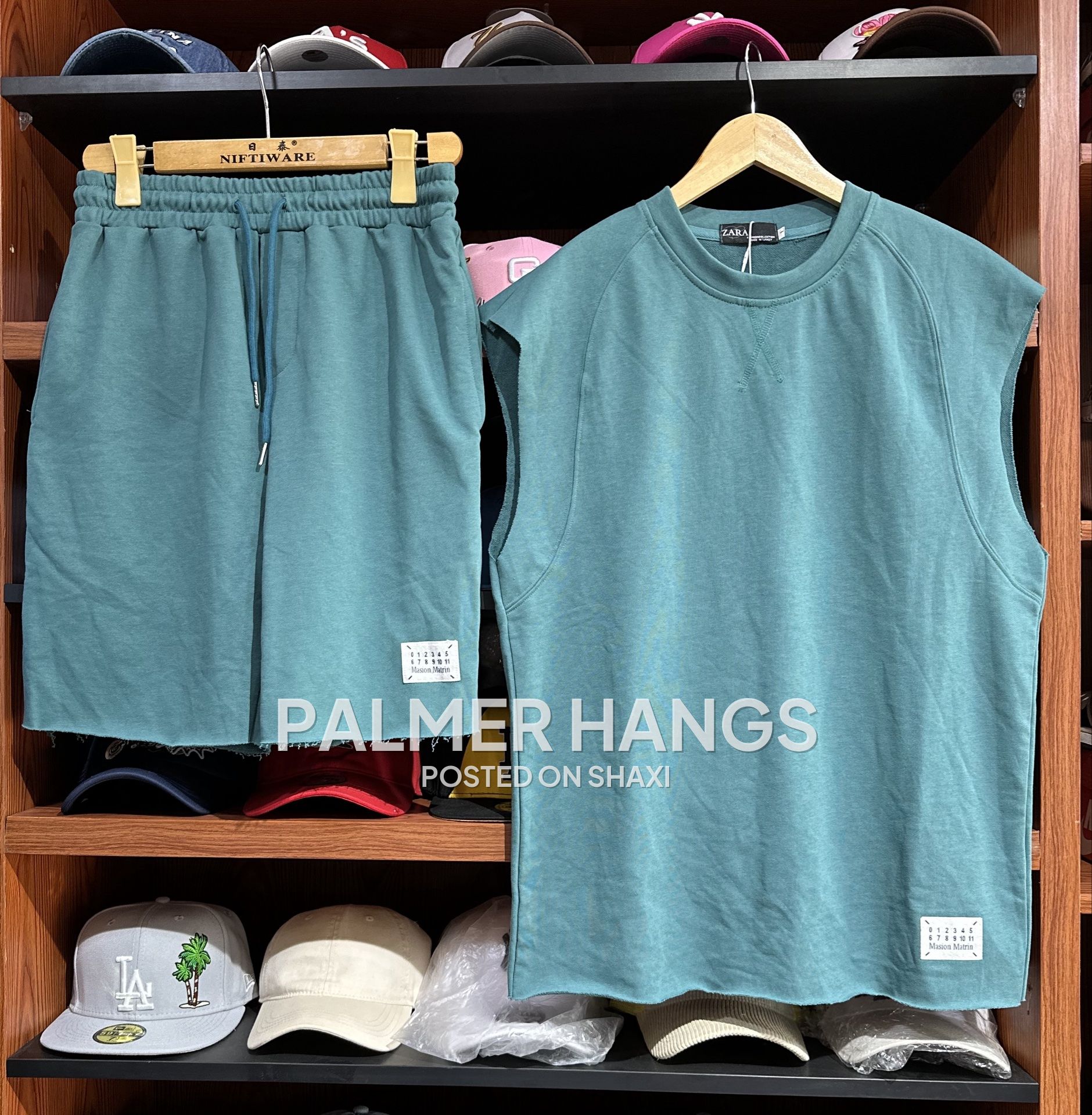 Tshirts,jeans,kicks and so on photo 4