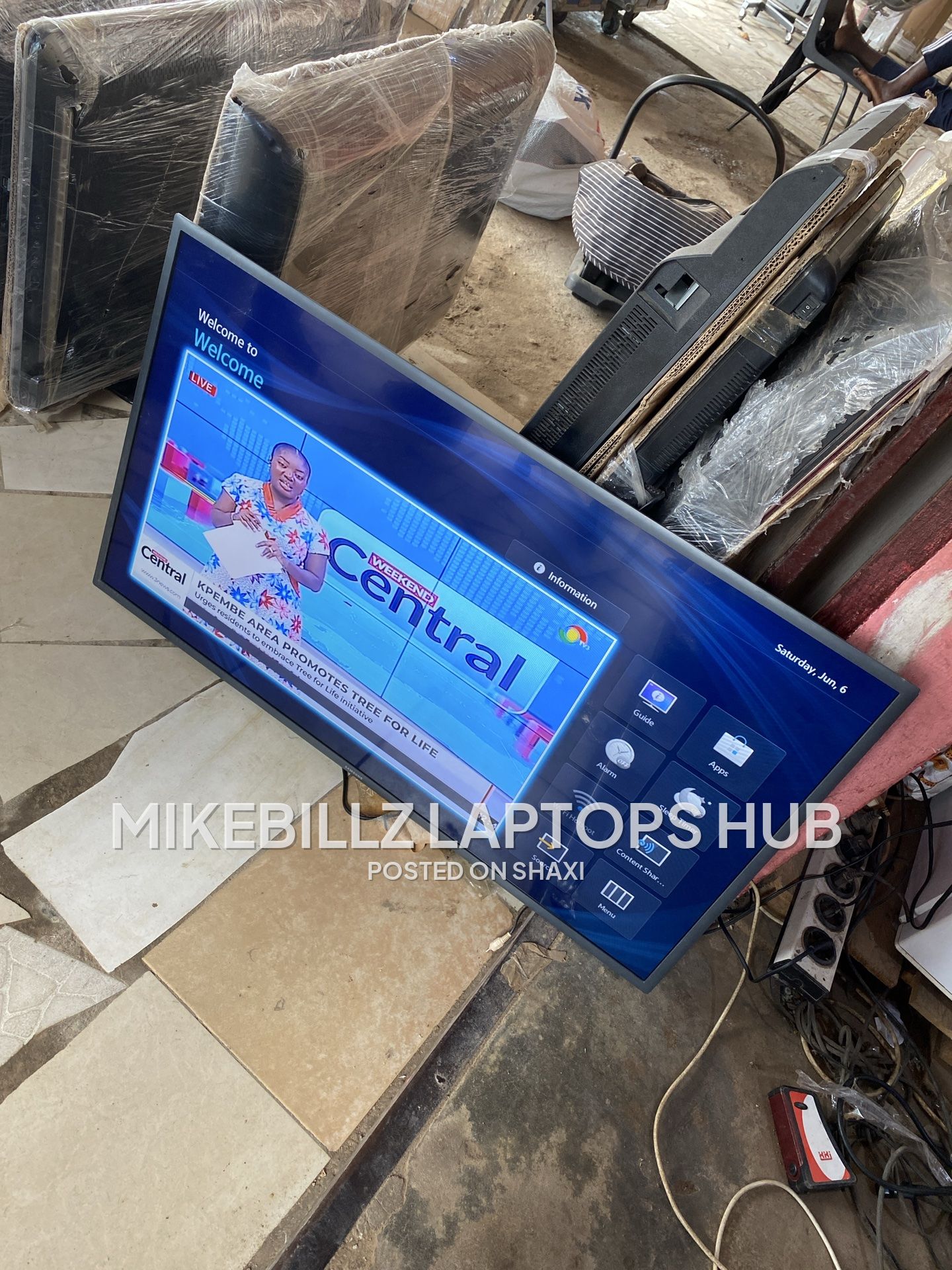 Holland Used 43” Samsung Smart Digital TV photo 2
