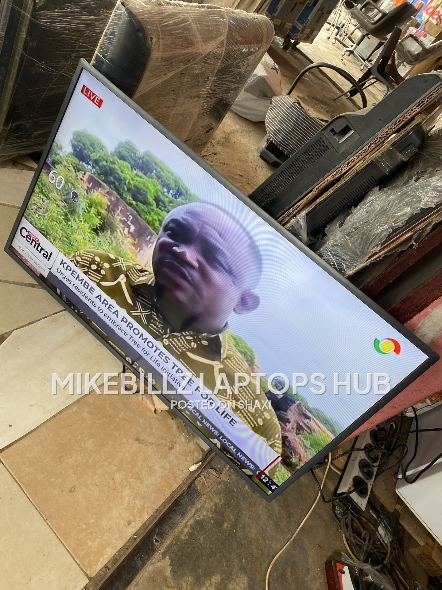 Holland Used 43” Samsung Smart Digital TV photo 1