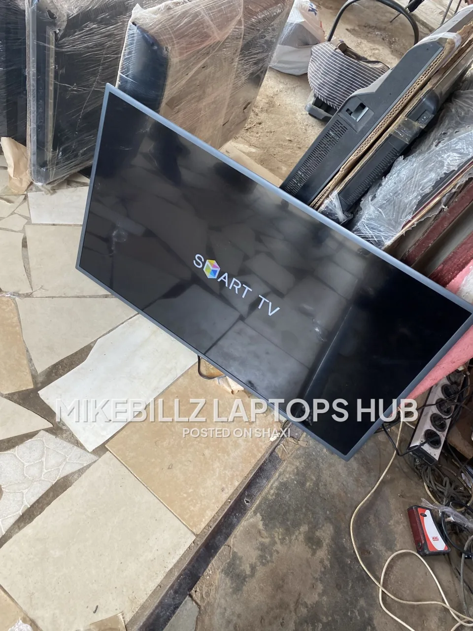 Holland Used 43” Samsung Smart Digital TV photo 6