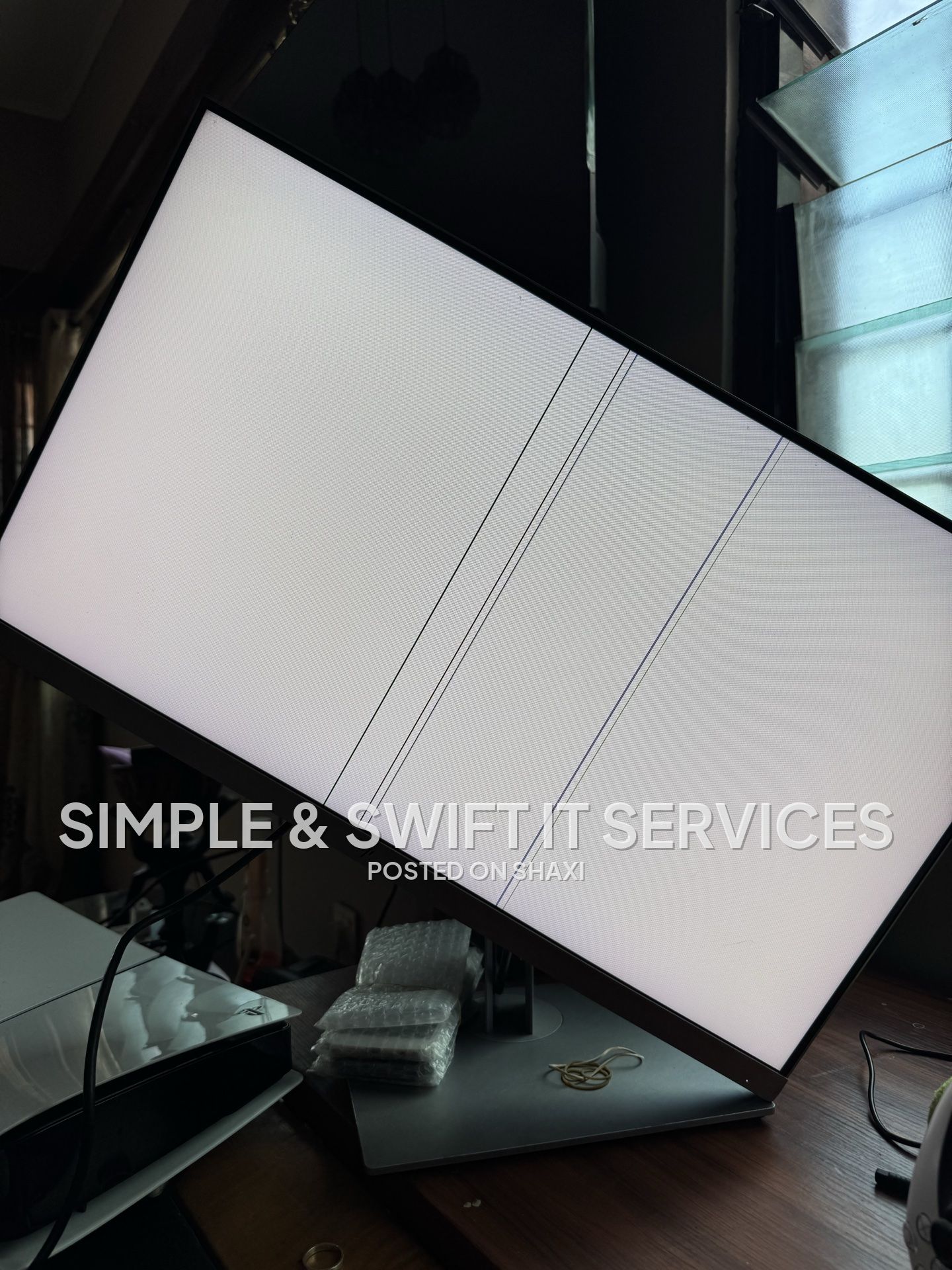 HP E273 Monitor with Lines on the screen photo 4