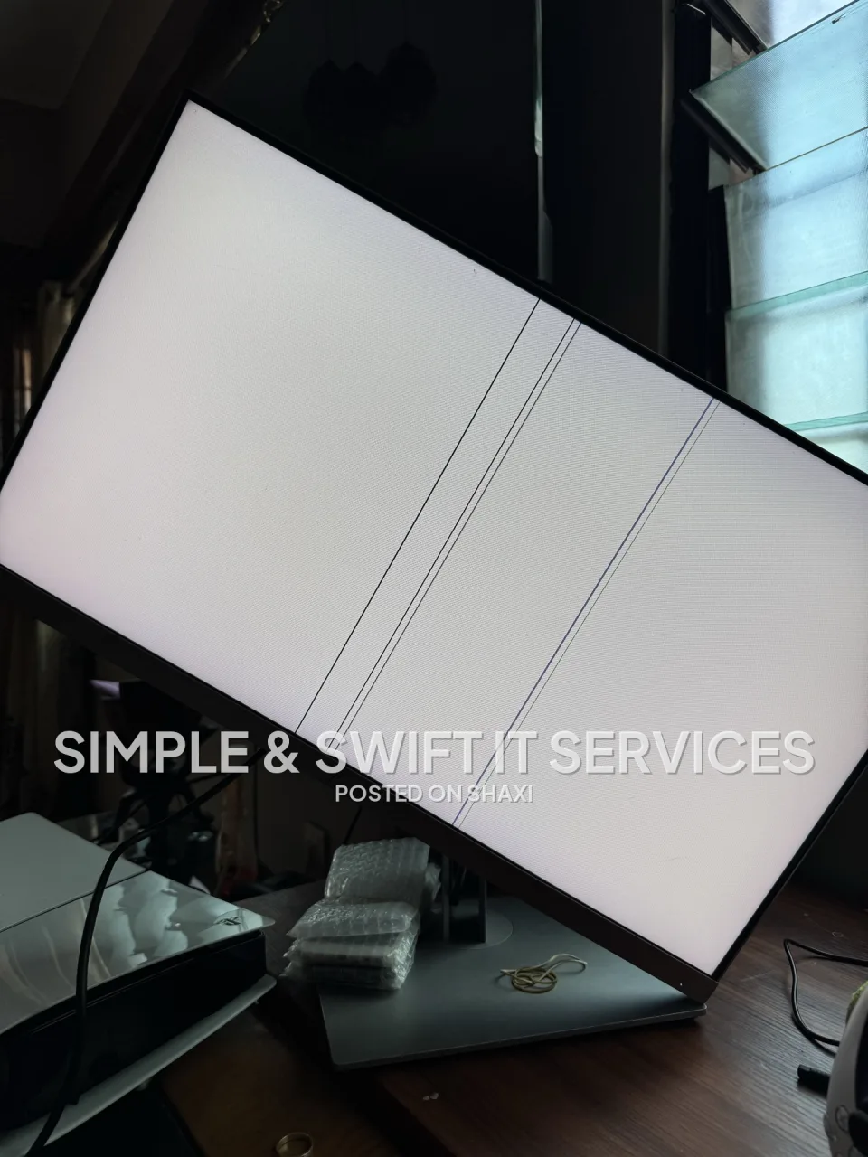 HP E273 Monitor with Lines on the screen photo 4
