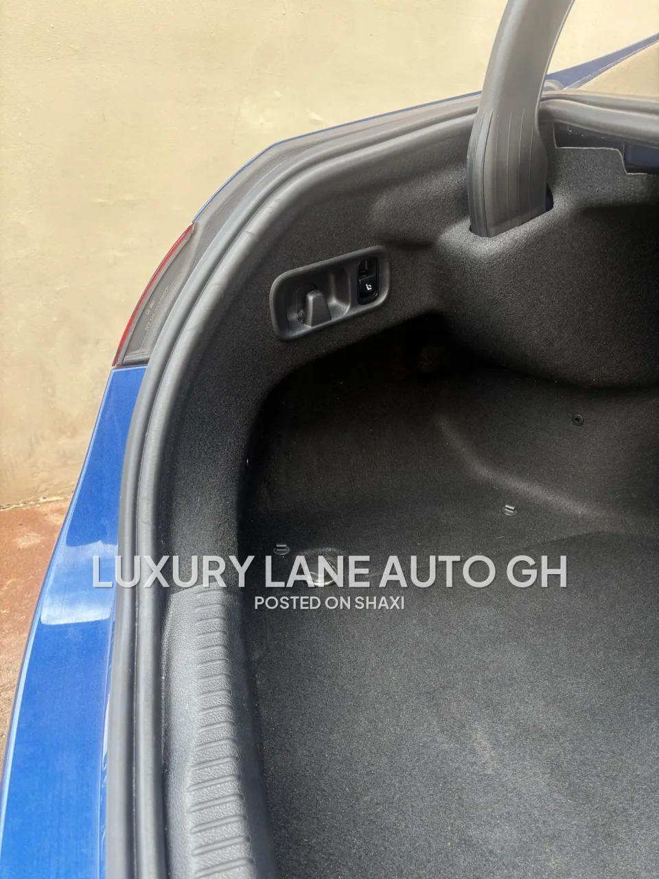 2023 Blue Mercedes Benz C300 4MATIC sports trim photo 8
