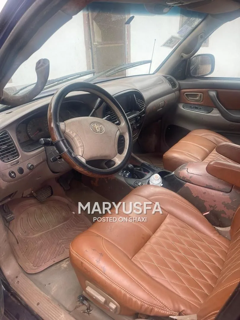 Toyota sequoia photo 5