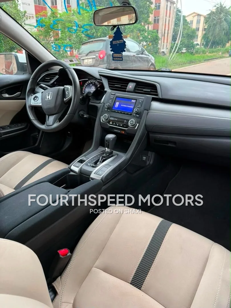 2016 Honda Civic photo 4