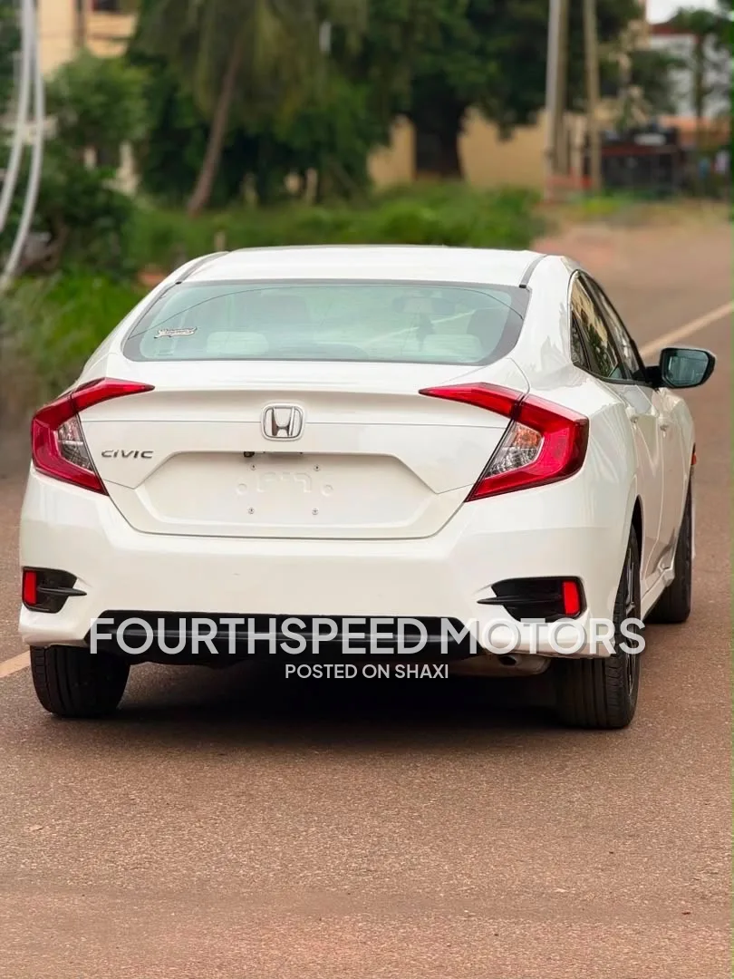 2016 Honda Civic photo 3
