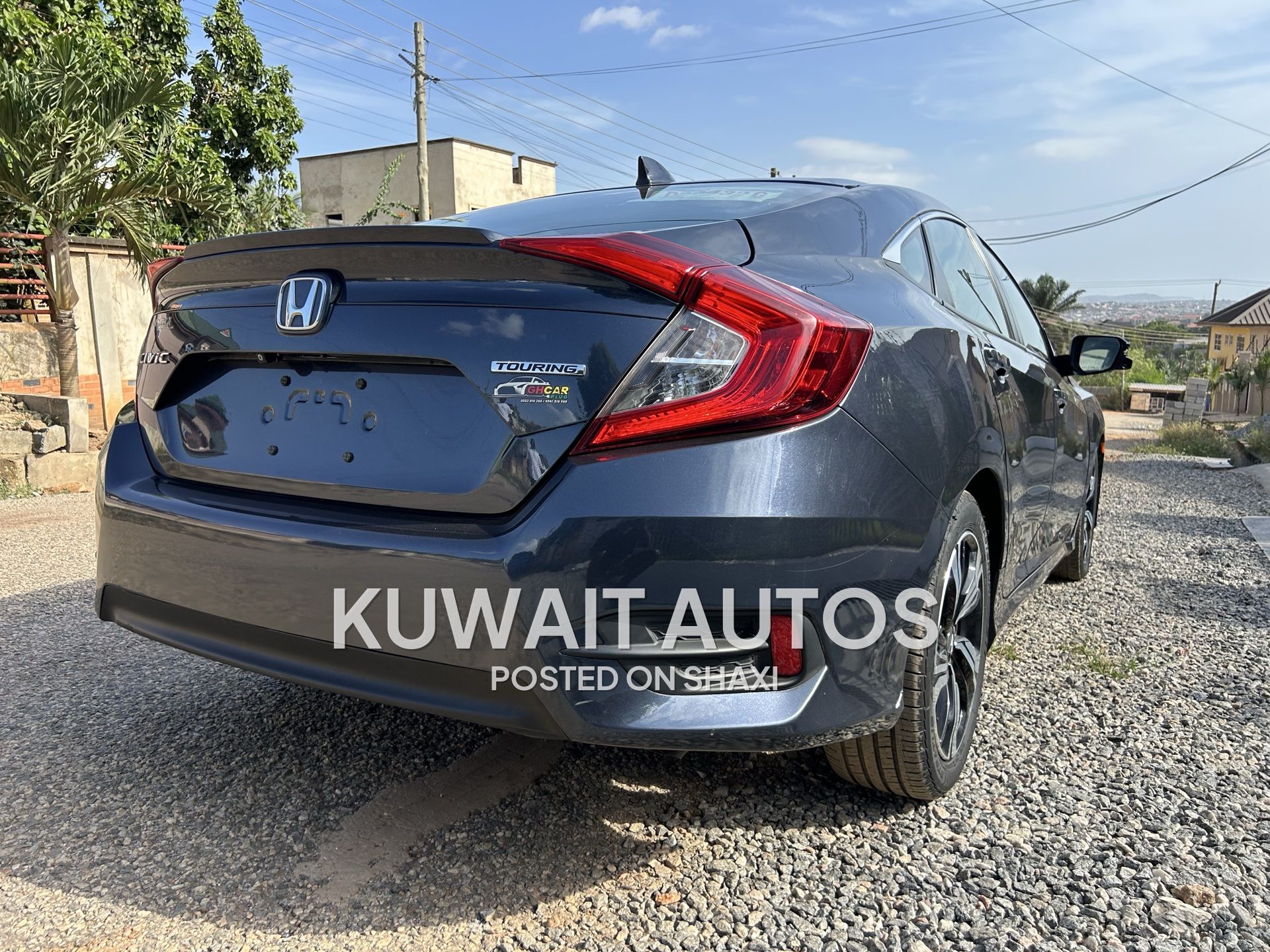 2017 CIVIC TOURING photo 3