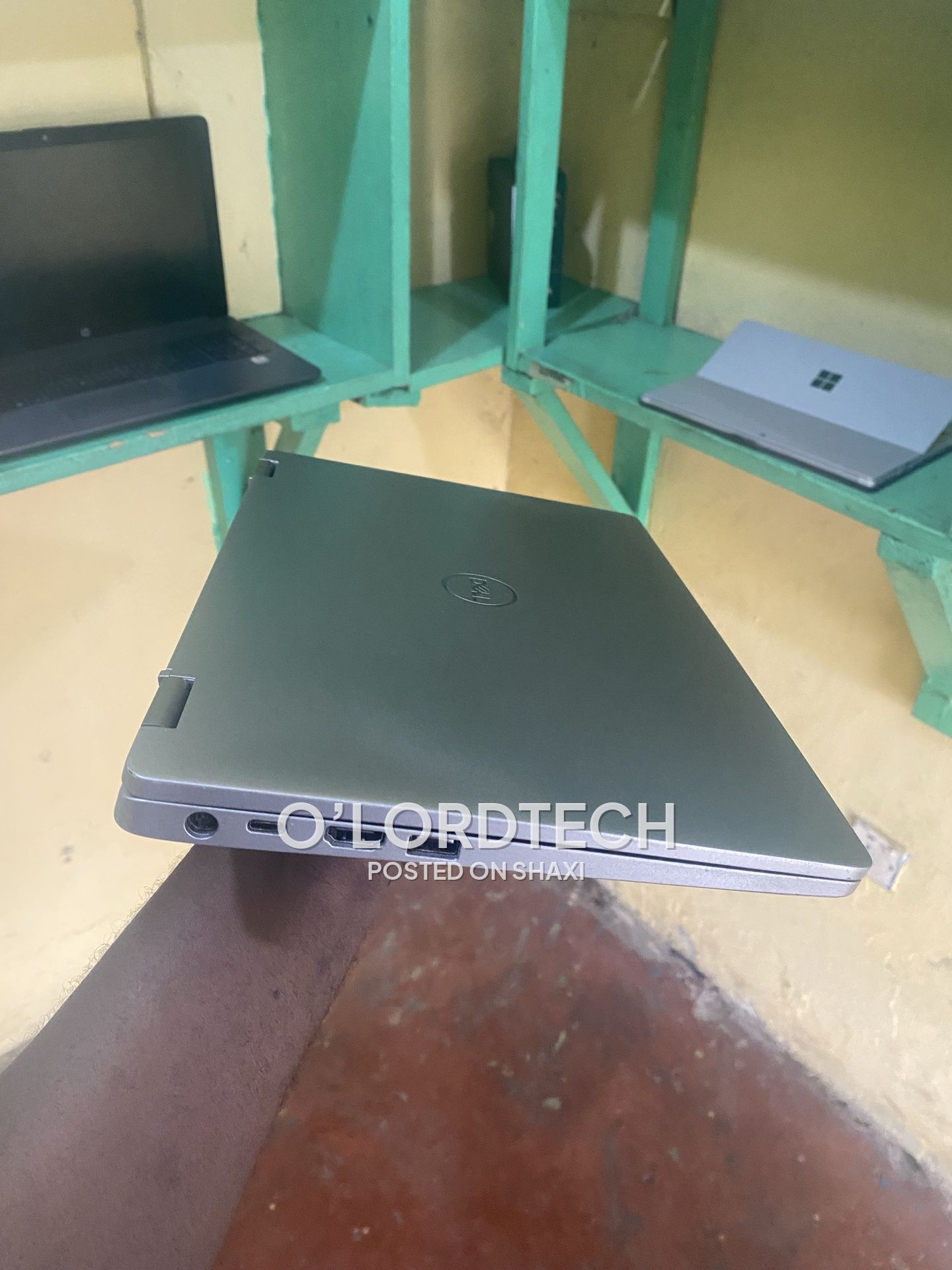 Dall Latitude 5310 2 in 1 i5 10 Generation photo 2