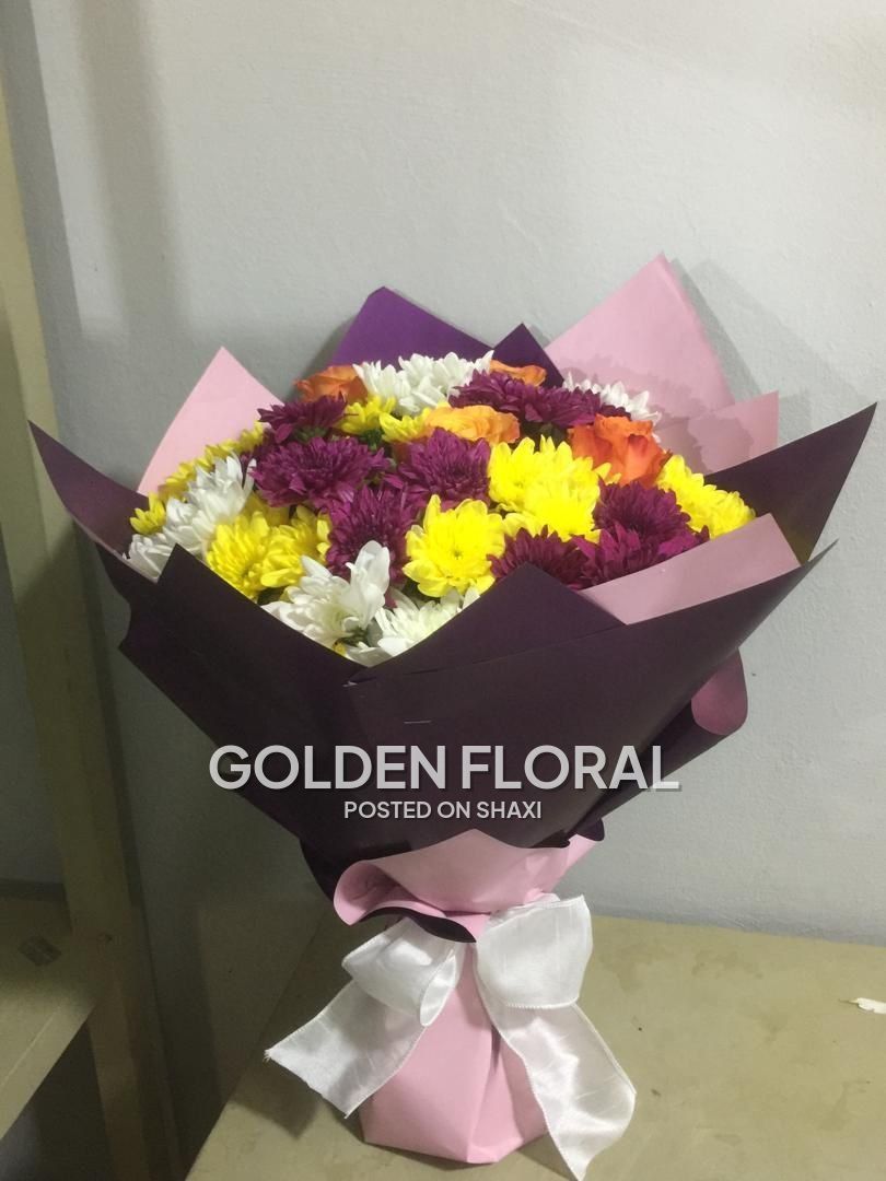 Fresh flower bouquets and arrangements photo 10