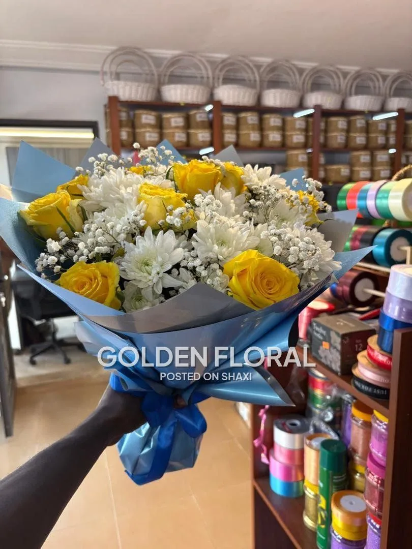 Fresh flower bouquets and arrangements photo 2