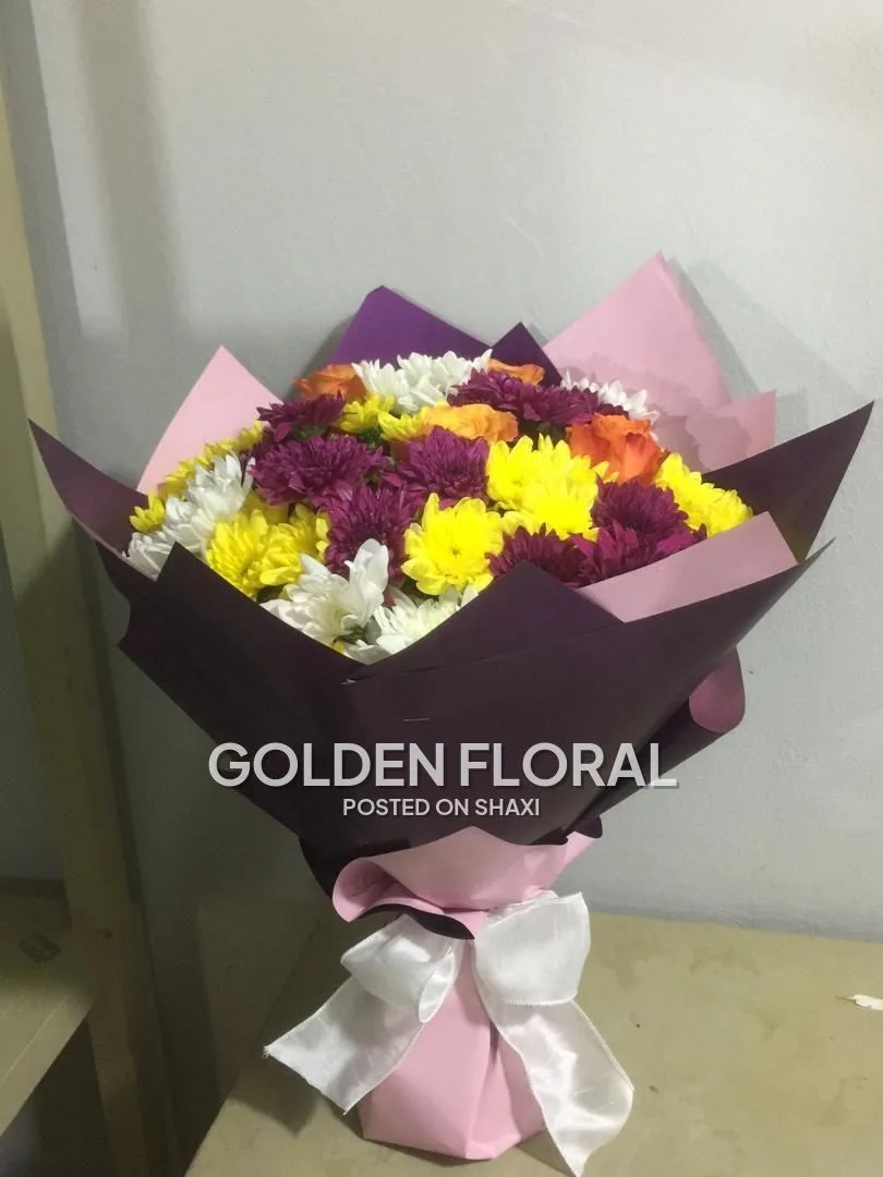 Fresh flower bouquets and arrangements photo 10