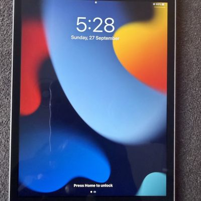 Fresh iPad mini 4, 128GB 2GB RAM