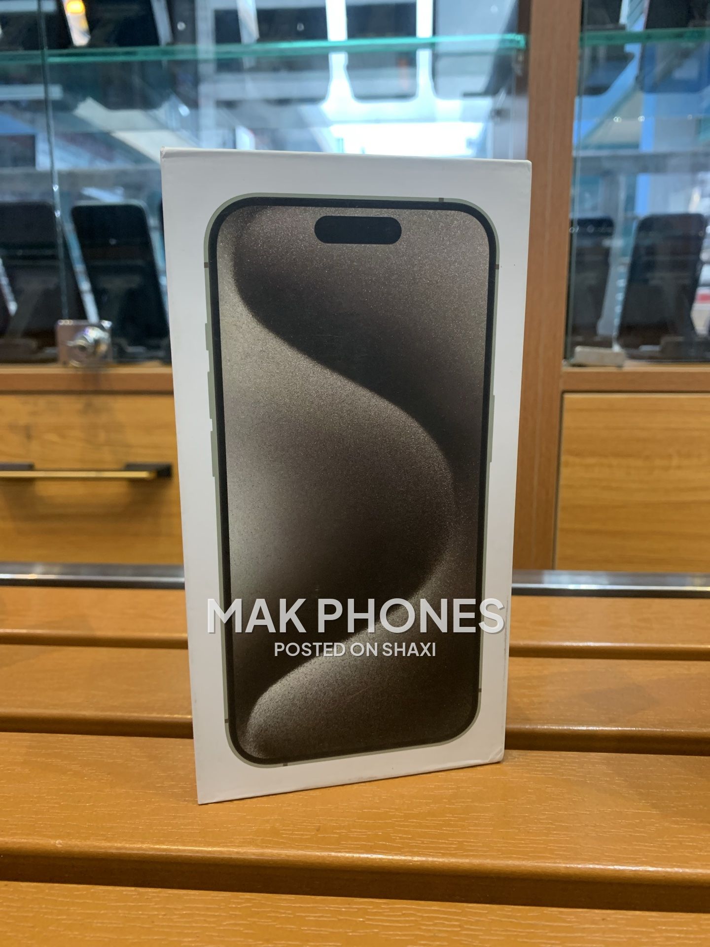 15 promax 256Gb photo 3