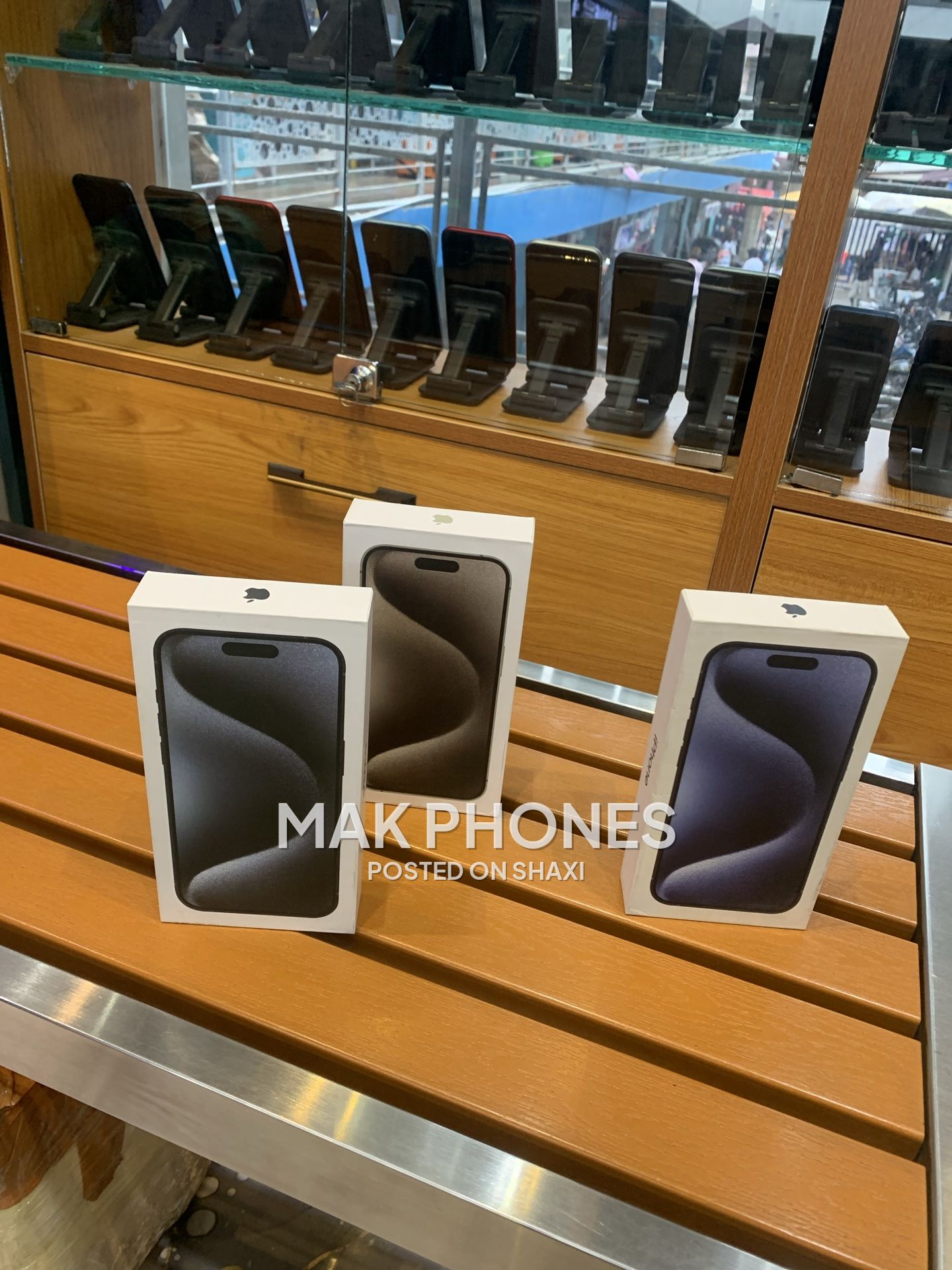 15 promax 256Gb photo 5