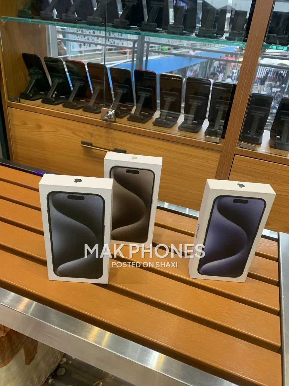 15 promax 256Gb photo 5