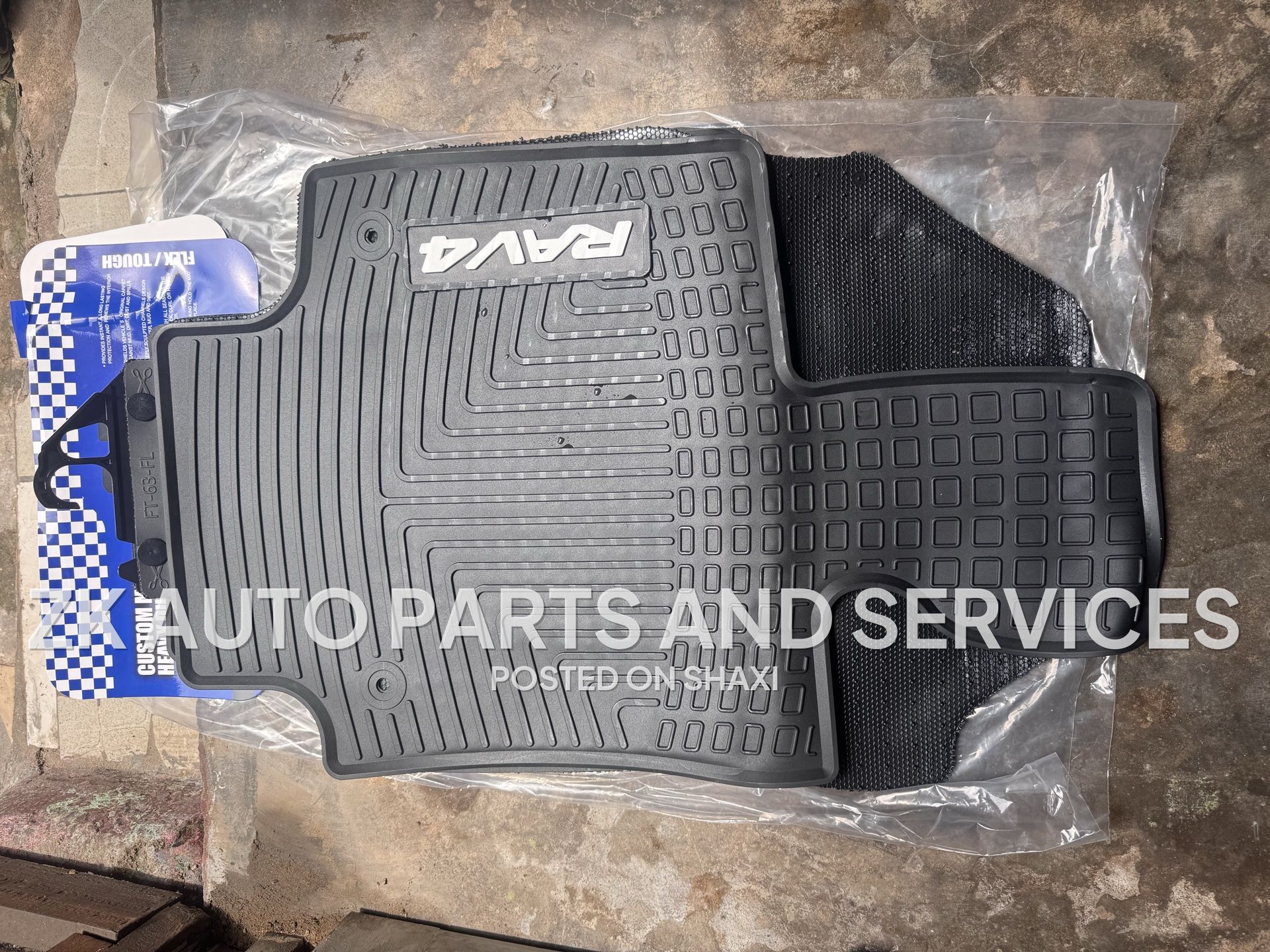 FLOOR MAT FOR ALL CARS photo 3