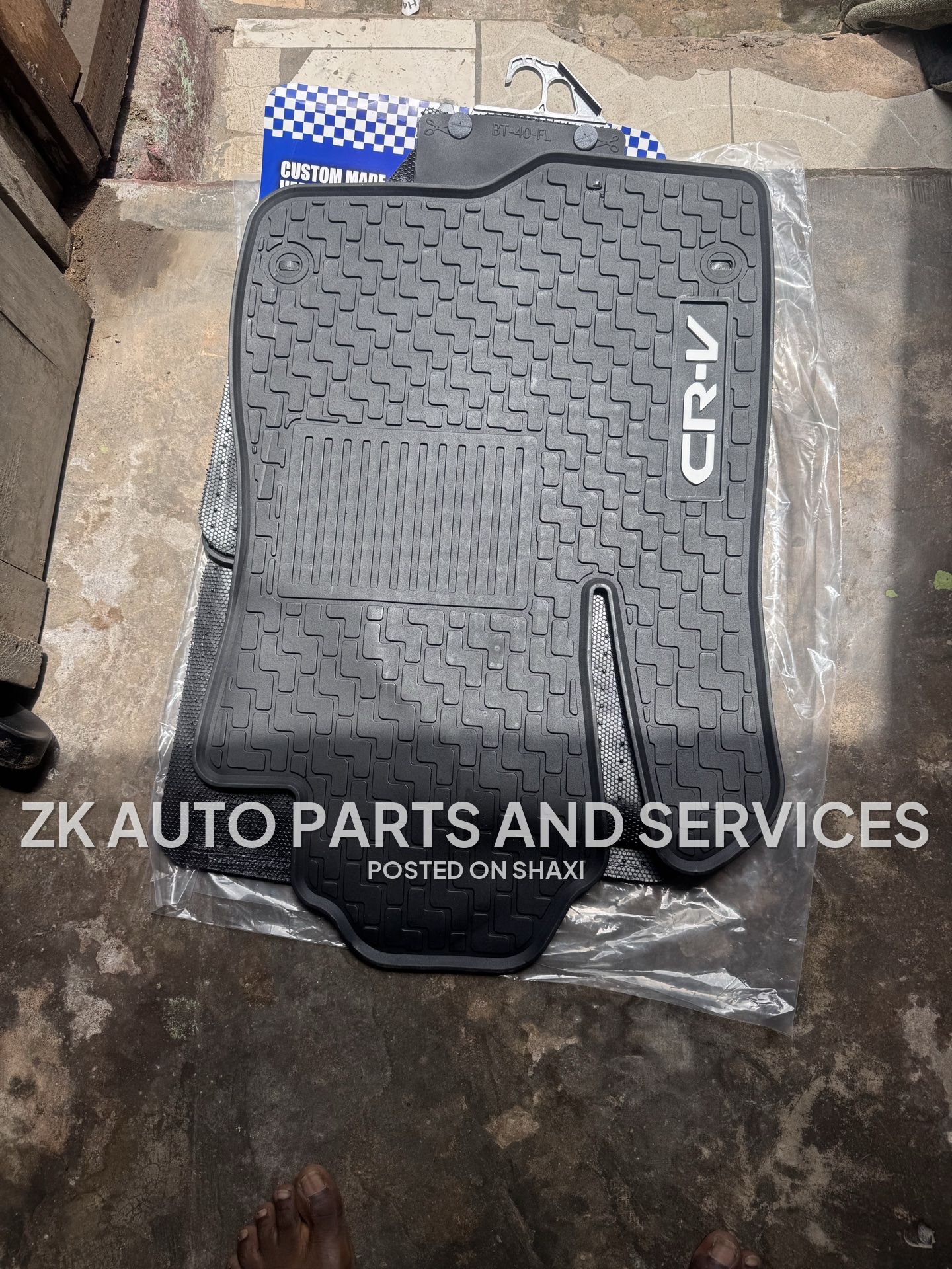 FLOOR MAT FOR ALL CARS photo 1