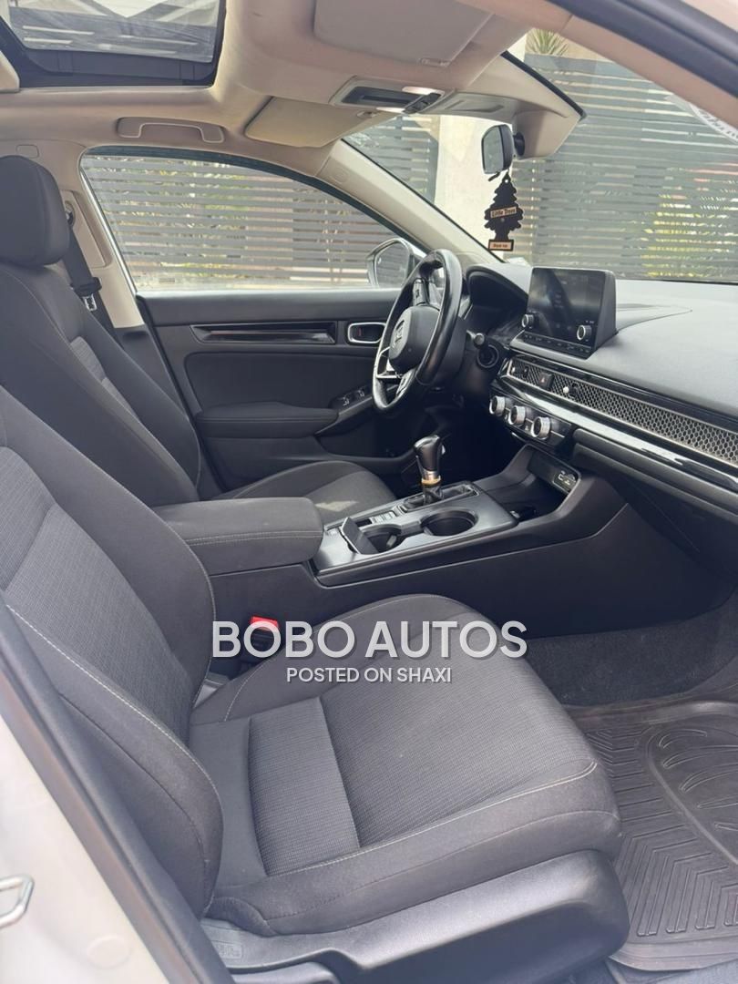Honda civic EX 2022 photo 3