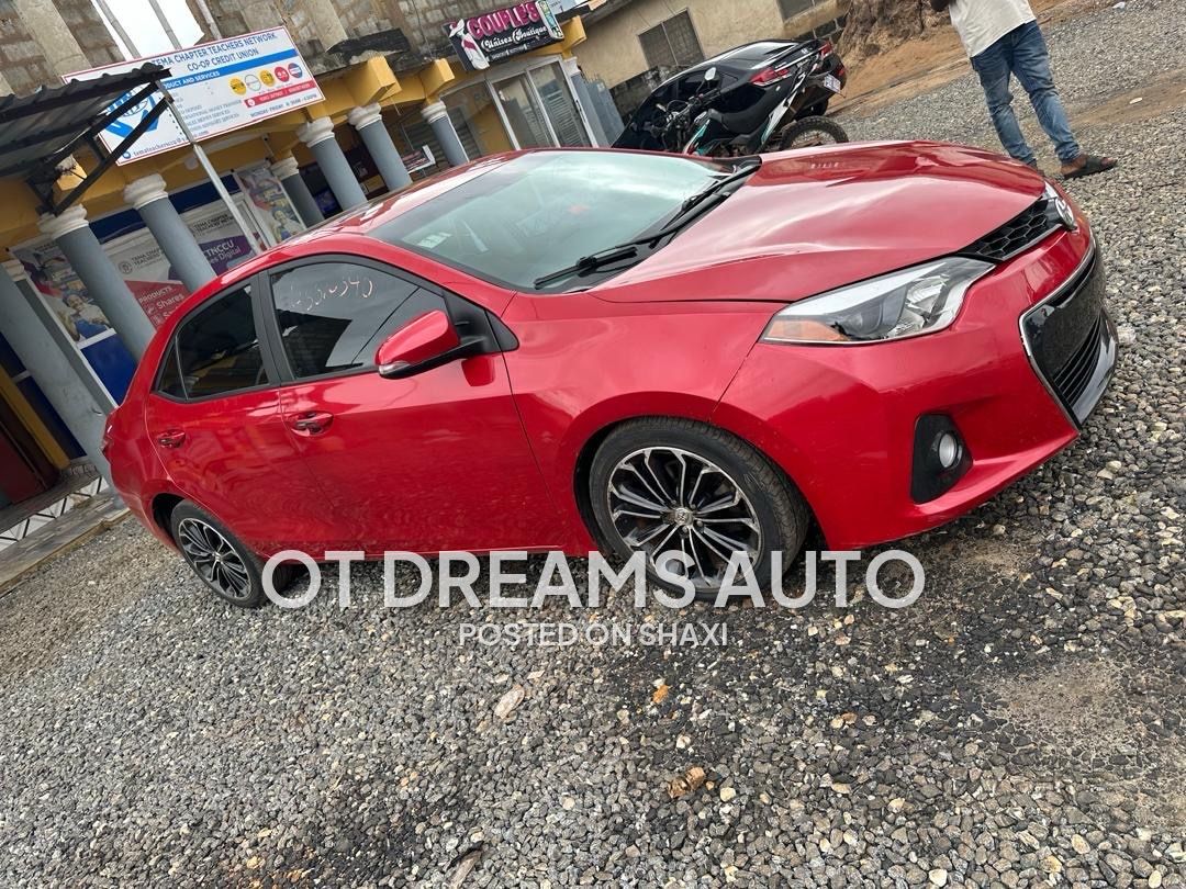 Toyota Corolla 2018 photo 3