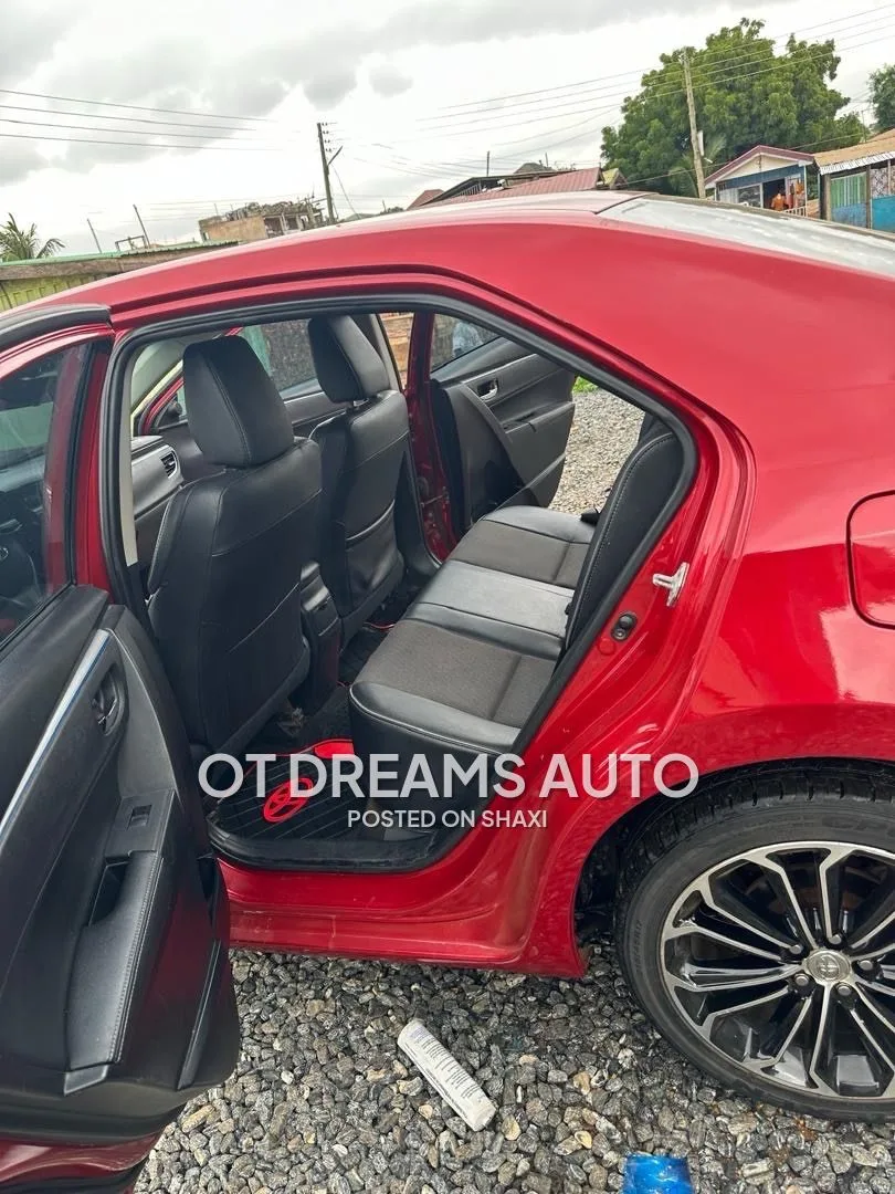 Toyota Corolla 2018 photo 10